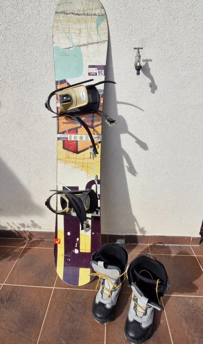 Snowboard