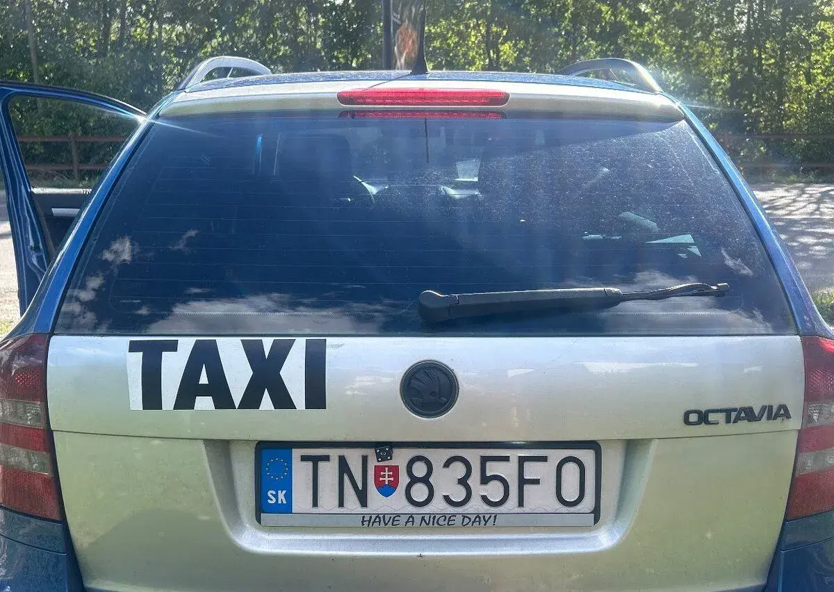 Prenajmem zadné sklo