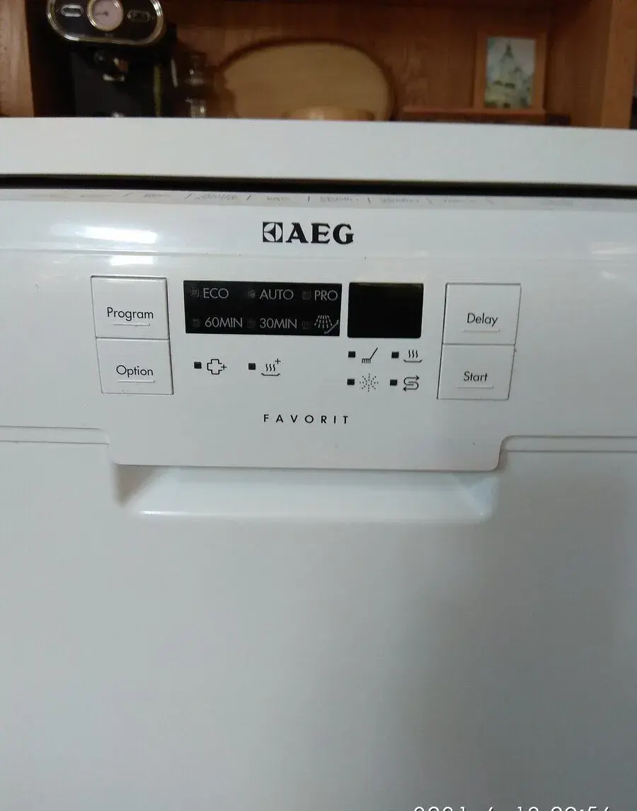 Umývačku riadu AEG-F56302W0