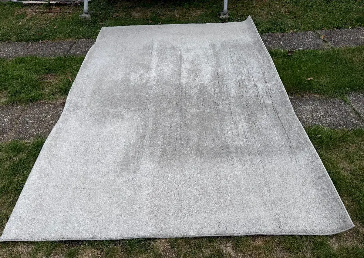 Šedý koberec 220x290cm