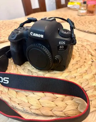 Canon EOS 6D - Mark II