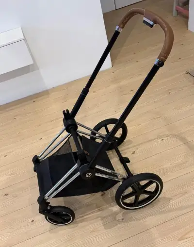 Cybex priam 2024