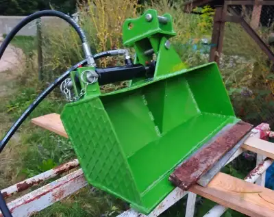 Hydraulicka svahovačkana minibager 80cm