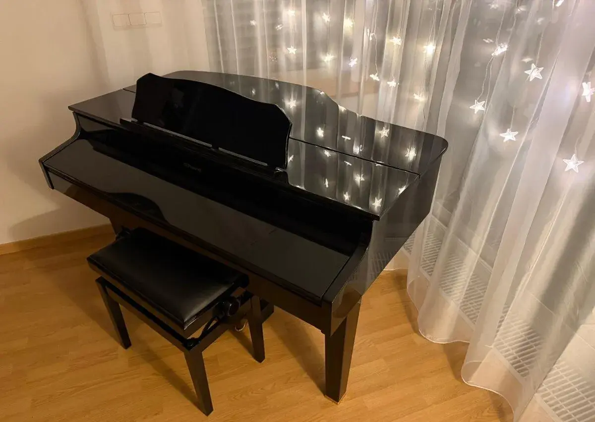 Digitálny klavír Roland GP607