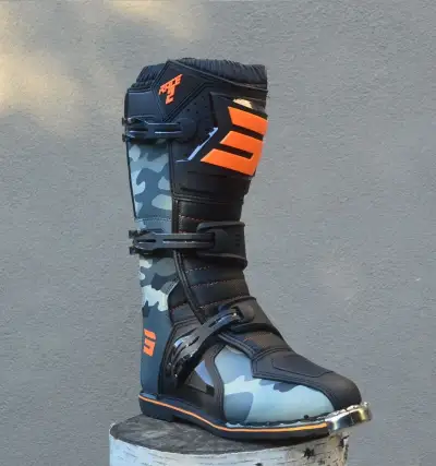 Kvalitné topánky čižmy boty SHOT camoflage oranžové