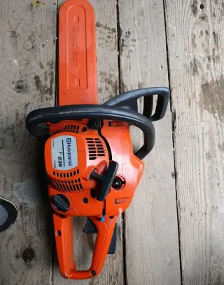 Husqvarna 236