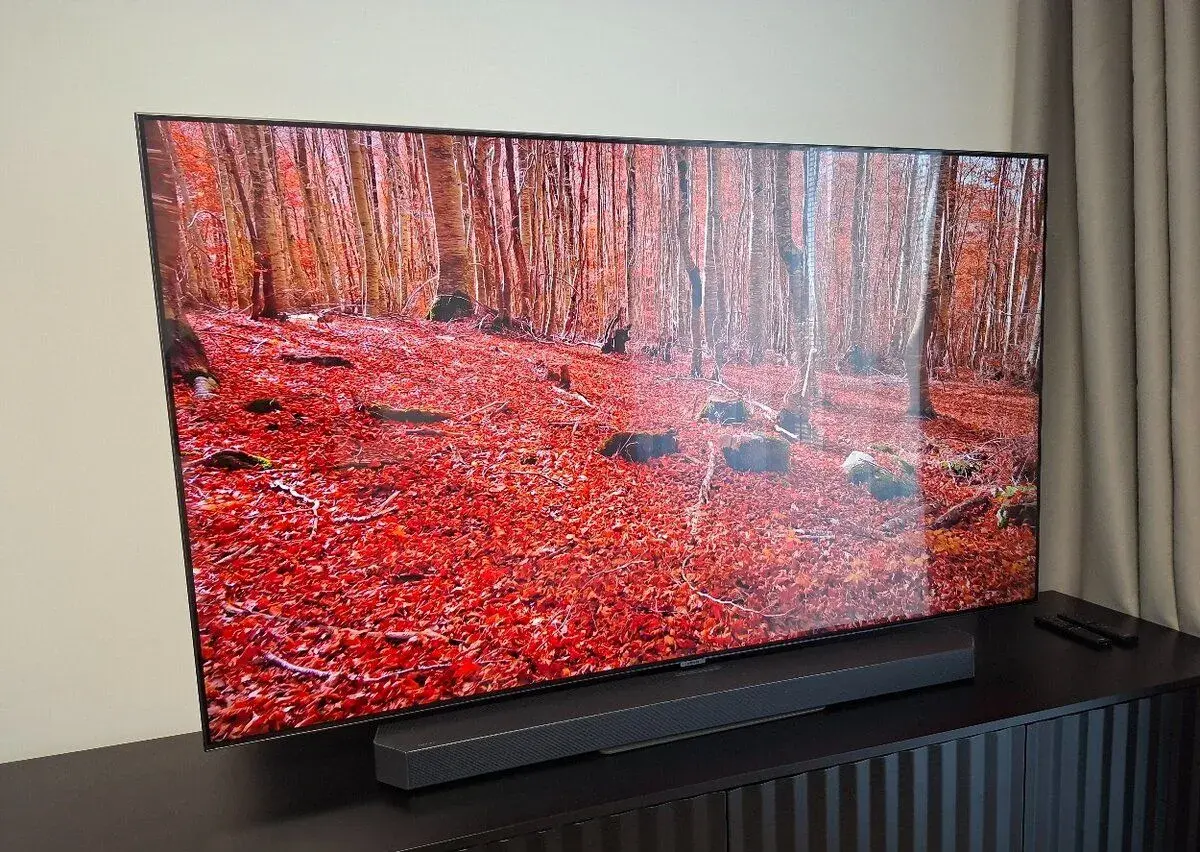 4K televízor 65" Samsung QE65Q80B + soundbar Samsung