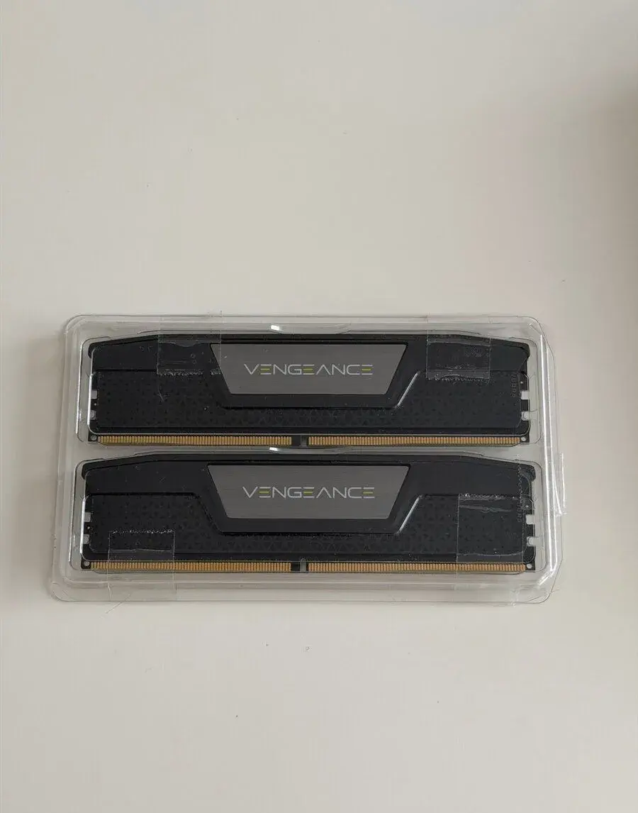 32GB DDR5 (2x16GB) Corsair 5600 CL36