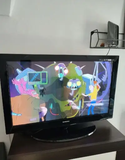 Samsung televízor 42'