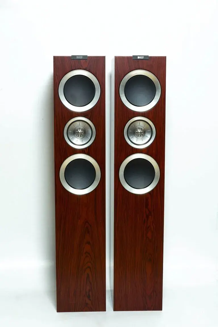 KEF R700