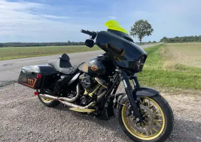 Harley Davidson Street Glide CVO