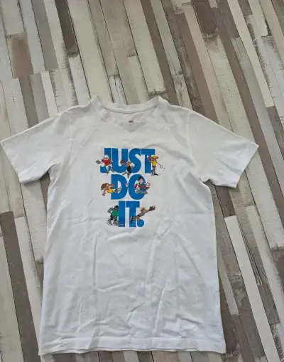 Tričko nike 147/158