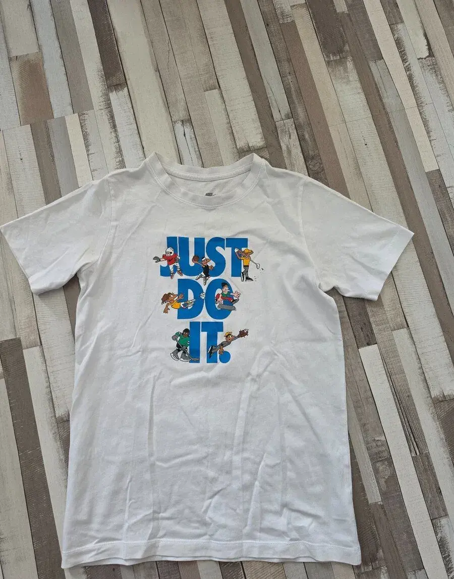 Tričko nike 147/158