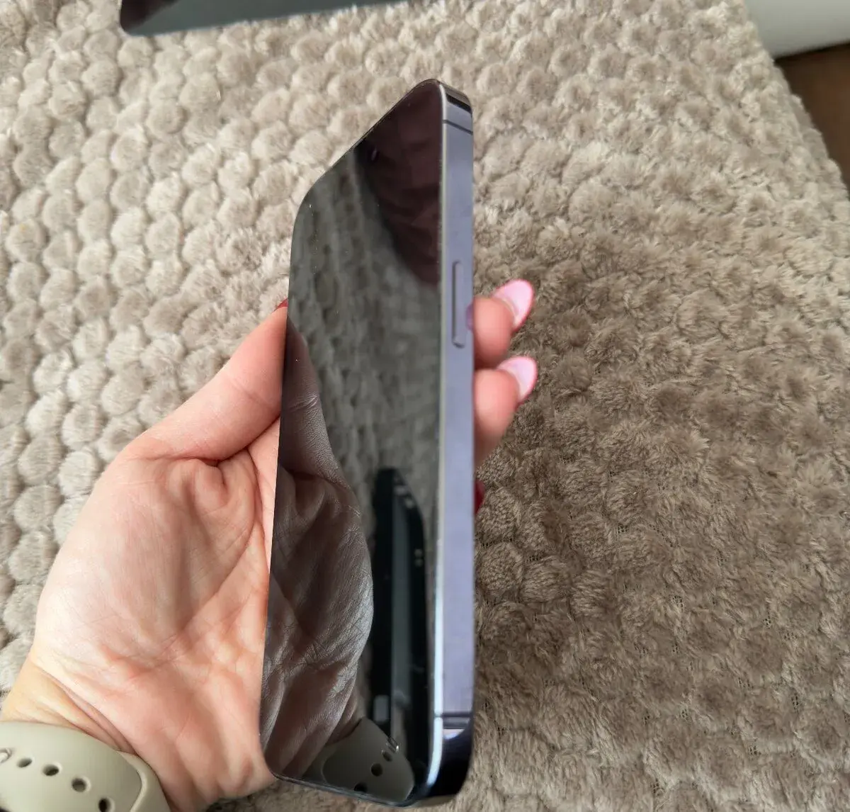 Iphon 14 pro Purple 128 GB.
