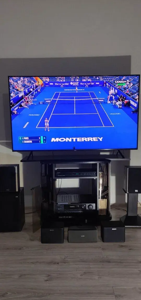Kvalitne Domace kino ONKYO aj s 4K TV SAMSUNG SMART