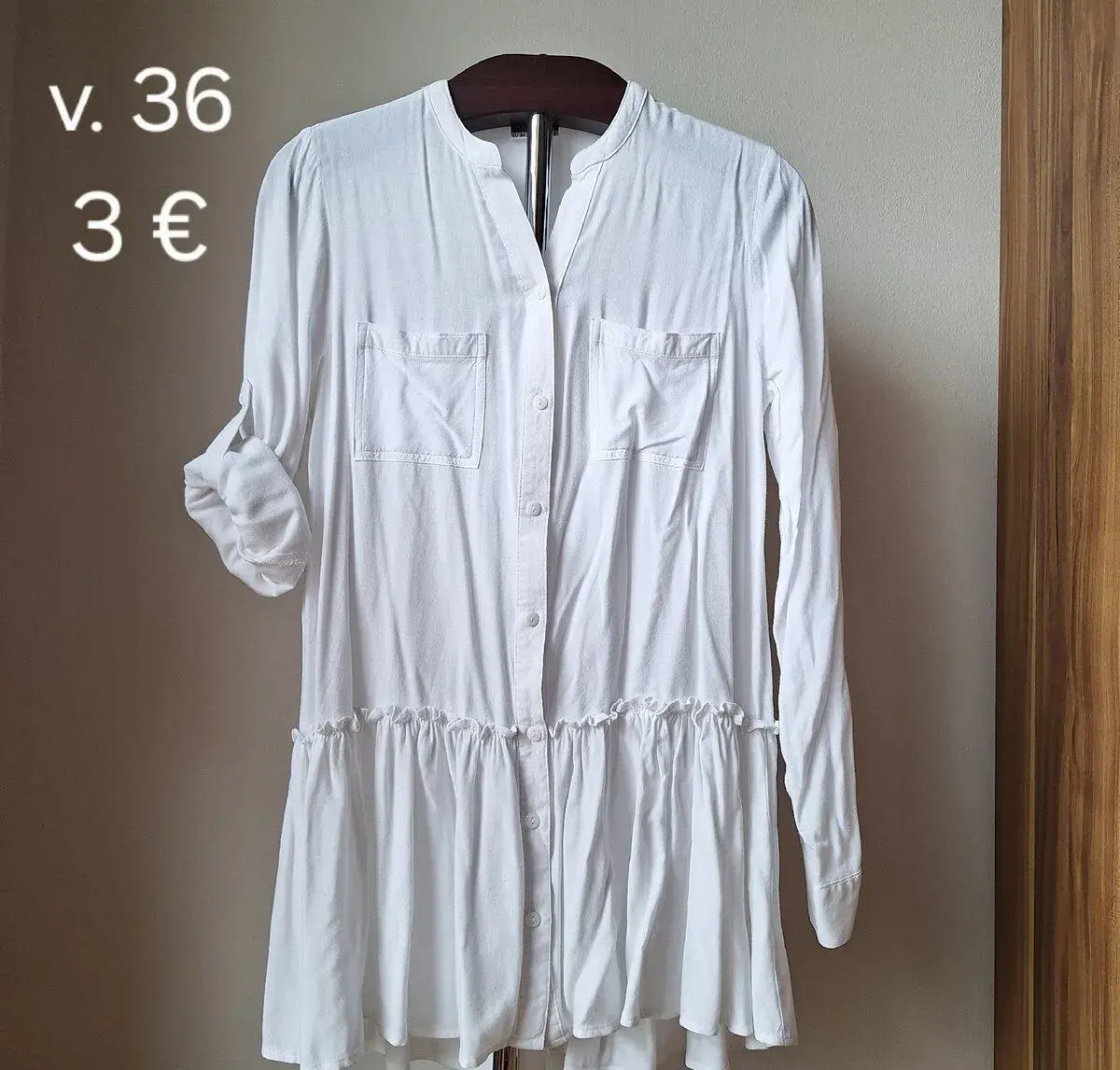 BIELA BLÚZKA S VOLÁNOM (v. 36) 3 €