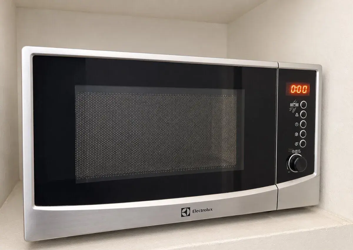 Mikrovlnka Electrolux