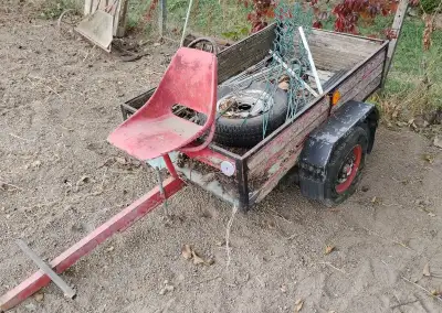 Vozik,vlečka.