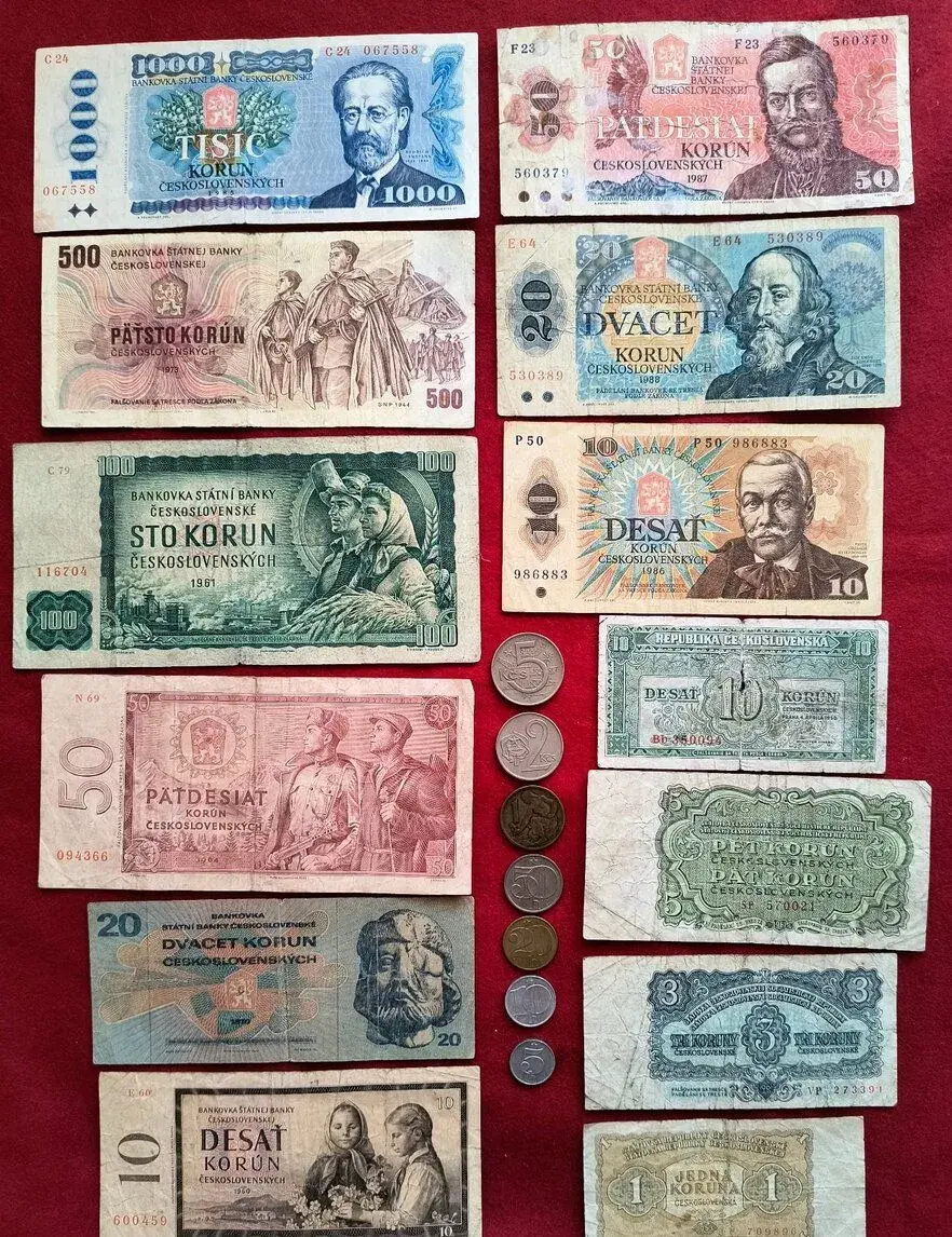 ZOSTAVA STARÝCH ČESKOSLOVENSKÝCH_BANKOVIEK a MINCÍ 1950-1988
