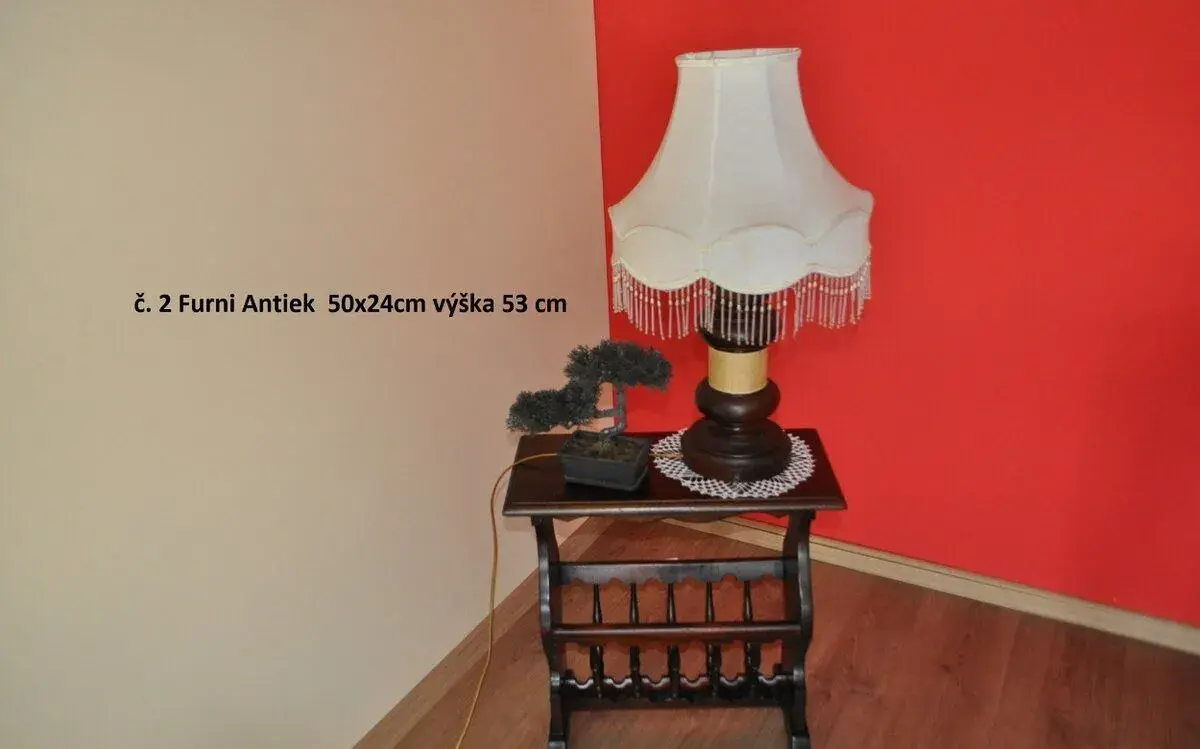 Komody, komôdky ,novinové stolíky
