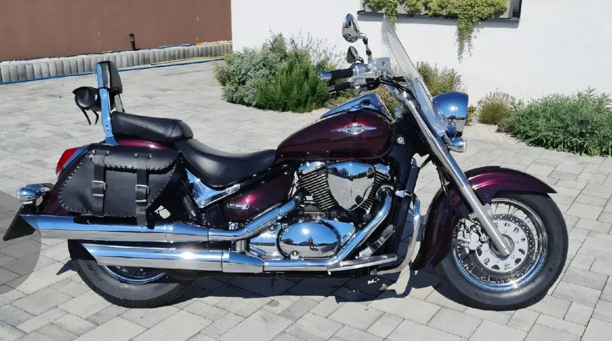 Suzuki VL800 Intruder Volusia / Boulevard – 2011
