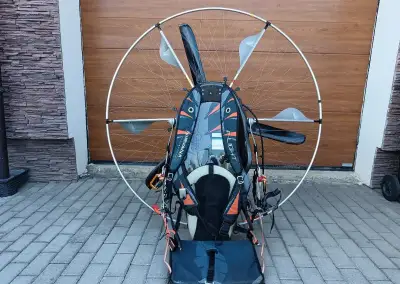 Nirvana F-Light paramotor
