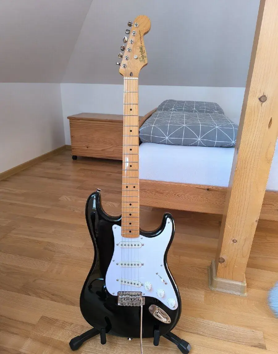 Squier Stratocaster Vibe 50