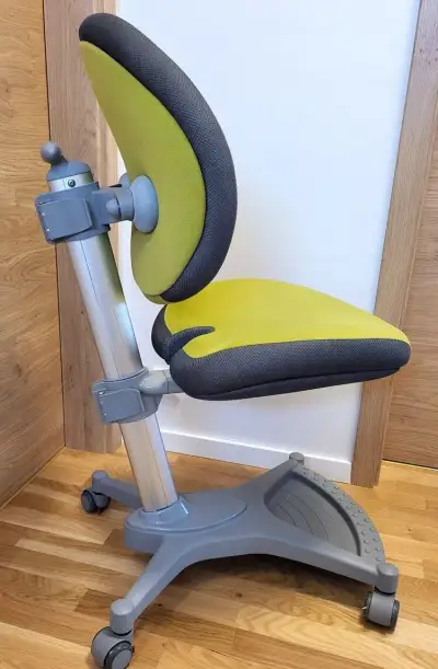 Kvalitná rastúca stolička zn. Mayer