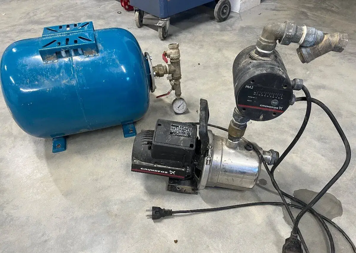 Domácu vodáreň Grundfos JP 4-47 s tlakovou nádobou