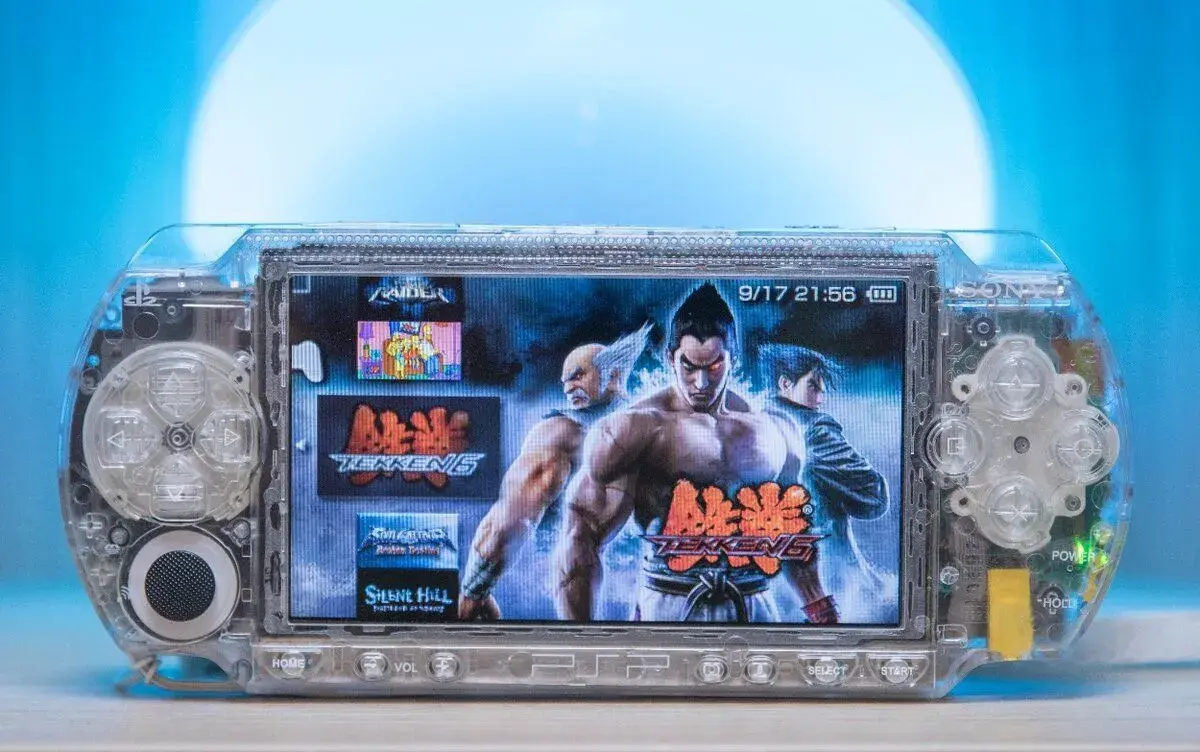 Sony PSP 1004 v priehľadnom prevedení 64 GB