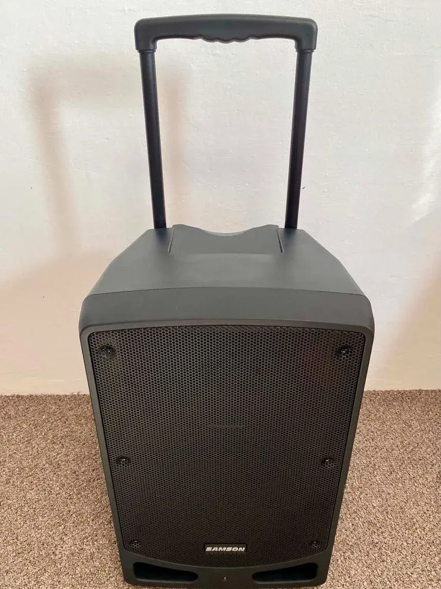 Úplne nový Samson Expedition XP312w – prenosný PA systém 300