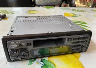 Sony XR-5810R