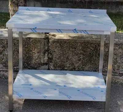 Potravinárske pracovné gastro stoly, nerezový nábytok