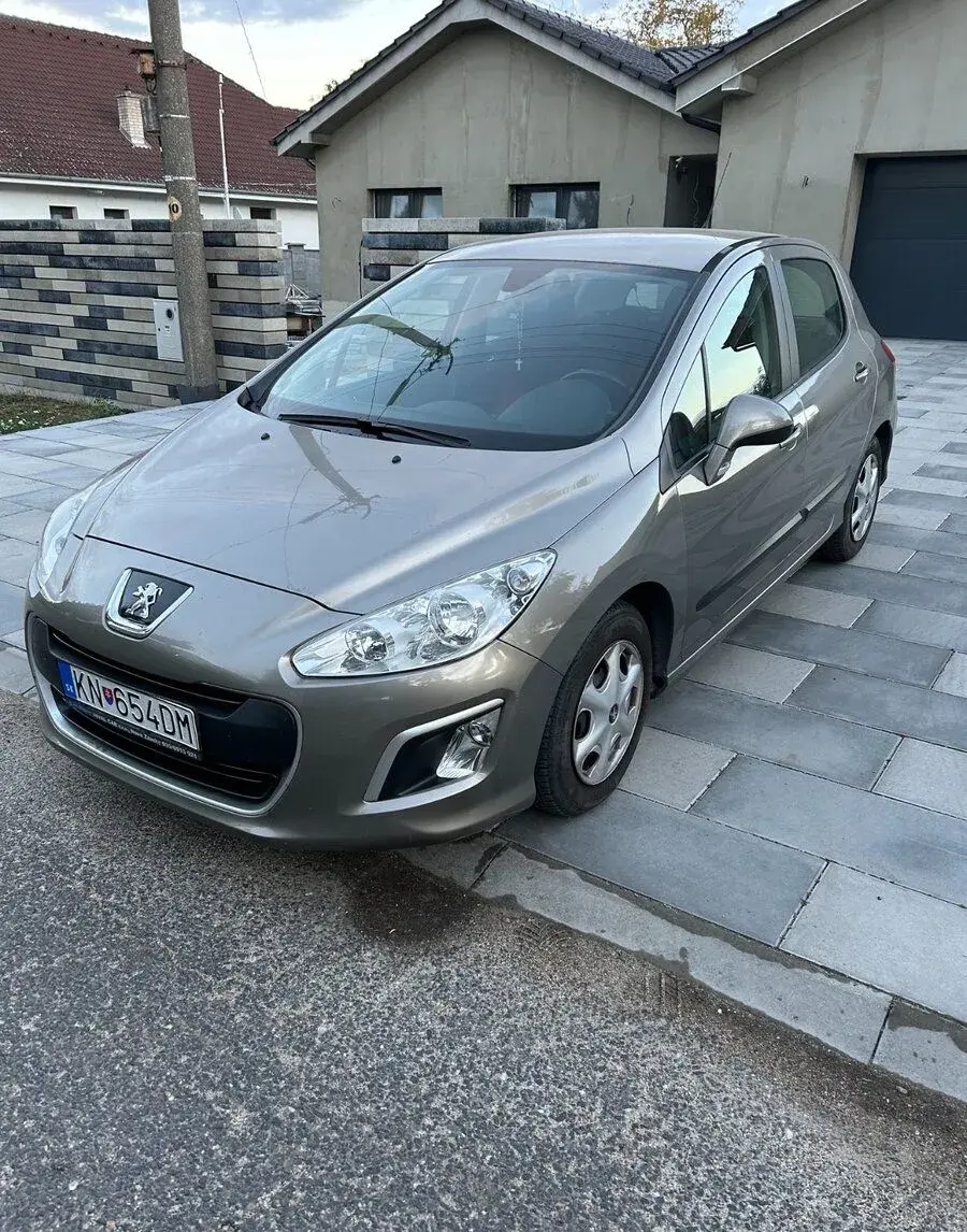 Peugeot 308 – 184 760 km