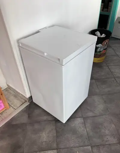 Mraznicka Indesit