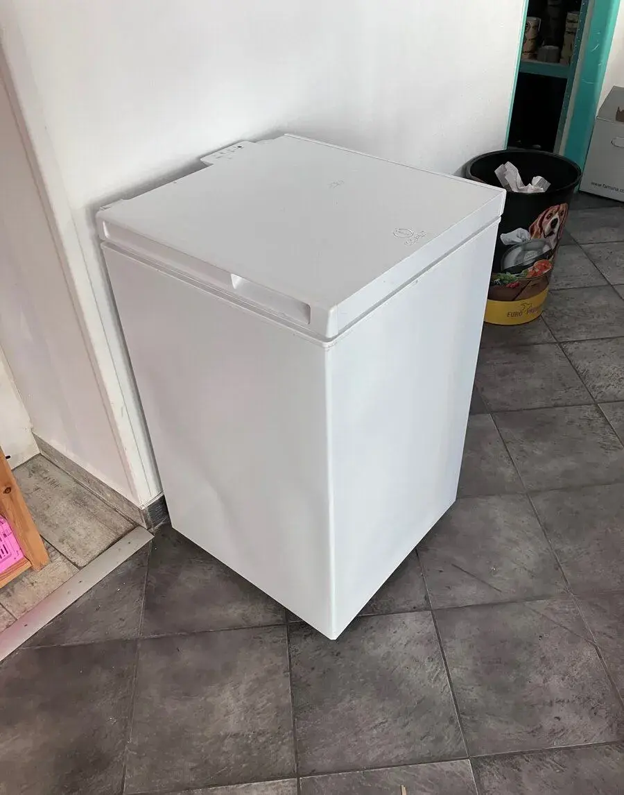 Mraznicka Indesit