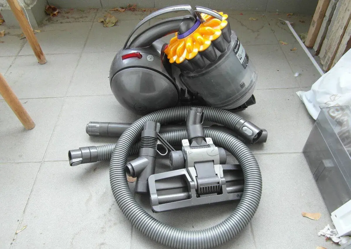 Dyson DC 33C
