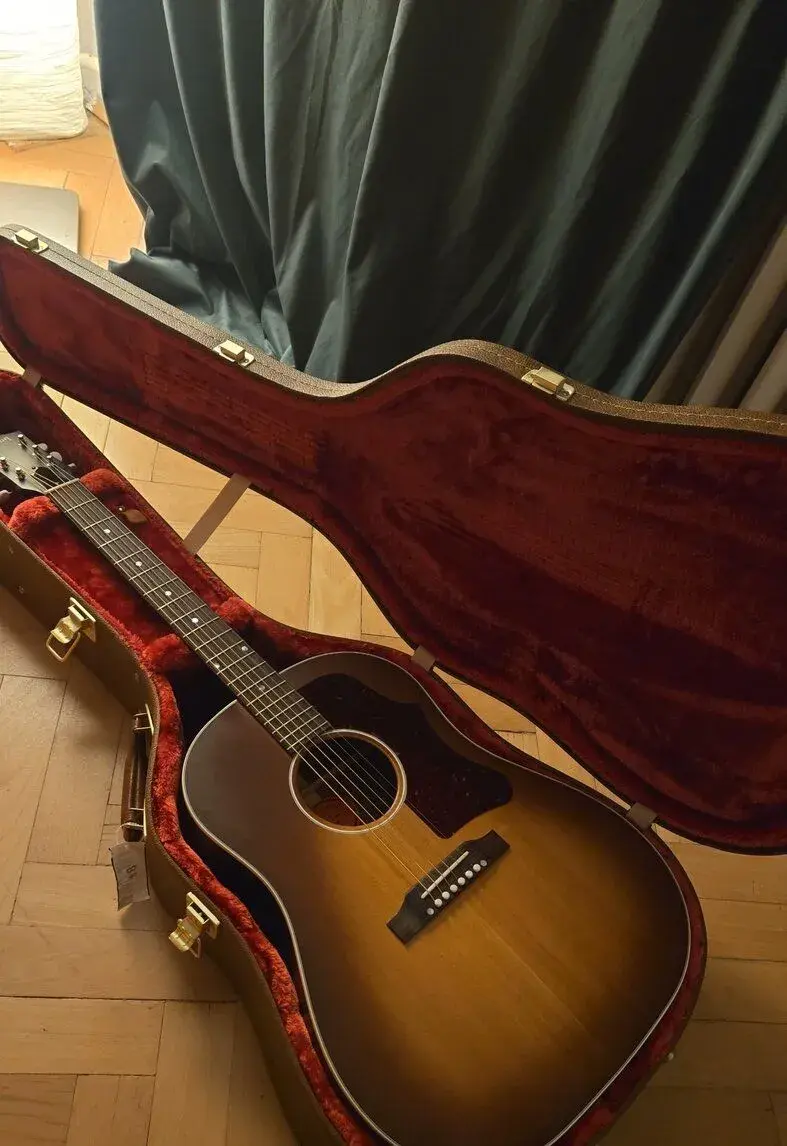 Gibson J-45 Faded 50's Faded Sunburst