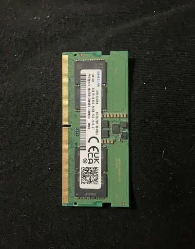Samsung 8GB DDR5 SODIMM 5600 M425R1GB4BB0 notebook RAM