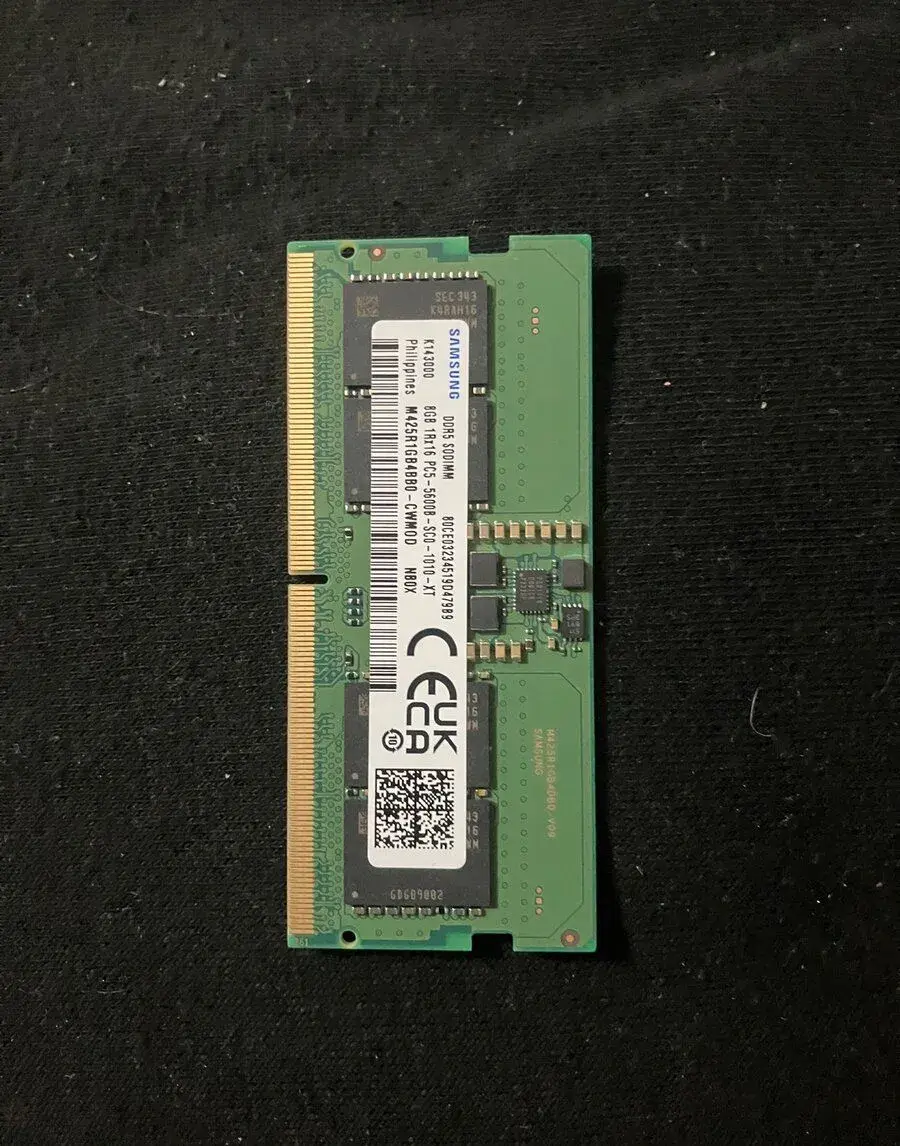 Samsung 8GB DDR5 SODIMM 5600 M425R1GB4BB0 notebook RAM