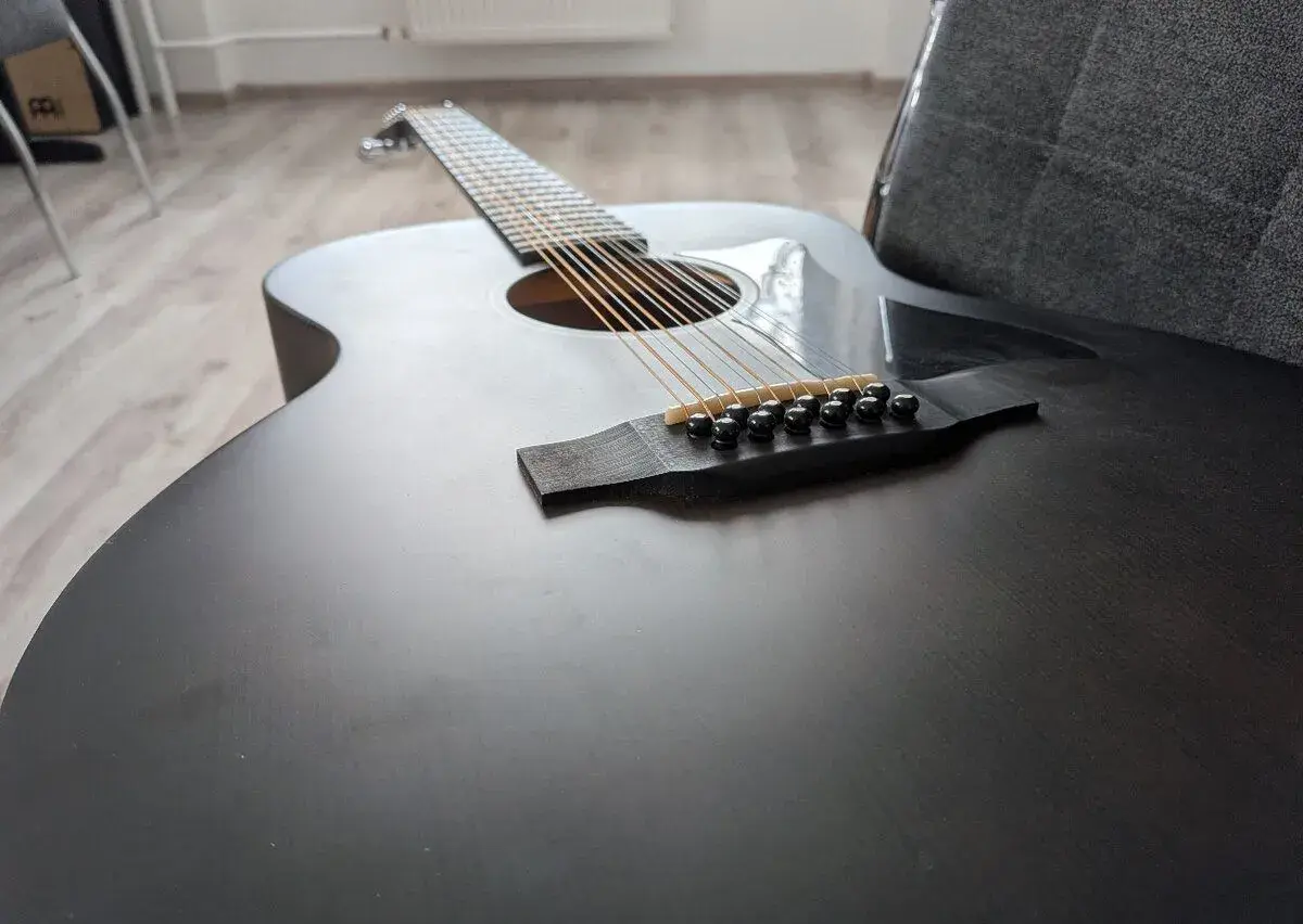 12-strunová gitara Sigma GM12E BKB