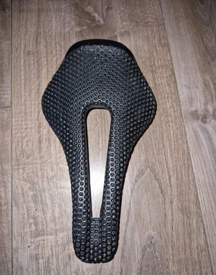 Sedlo Ryet, carbon