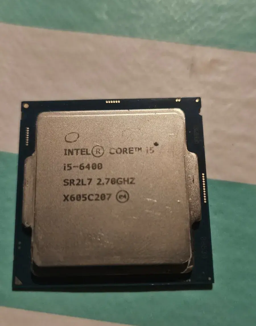 Intel Core i5-6400 / Intel Core i5-7400