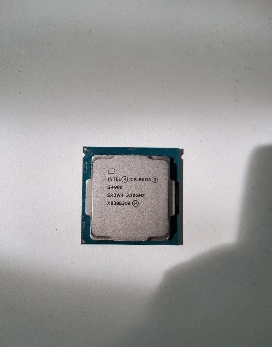 intel celeron G4900