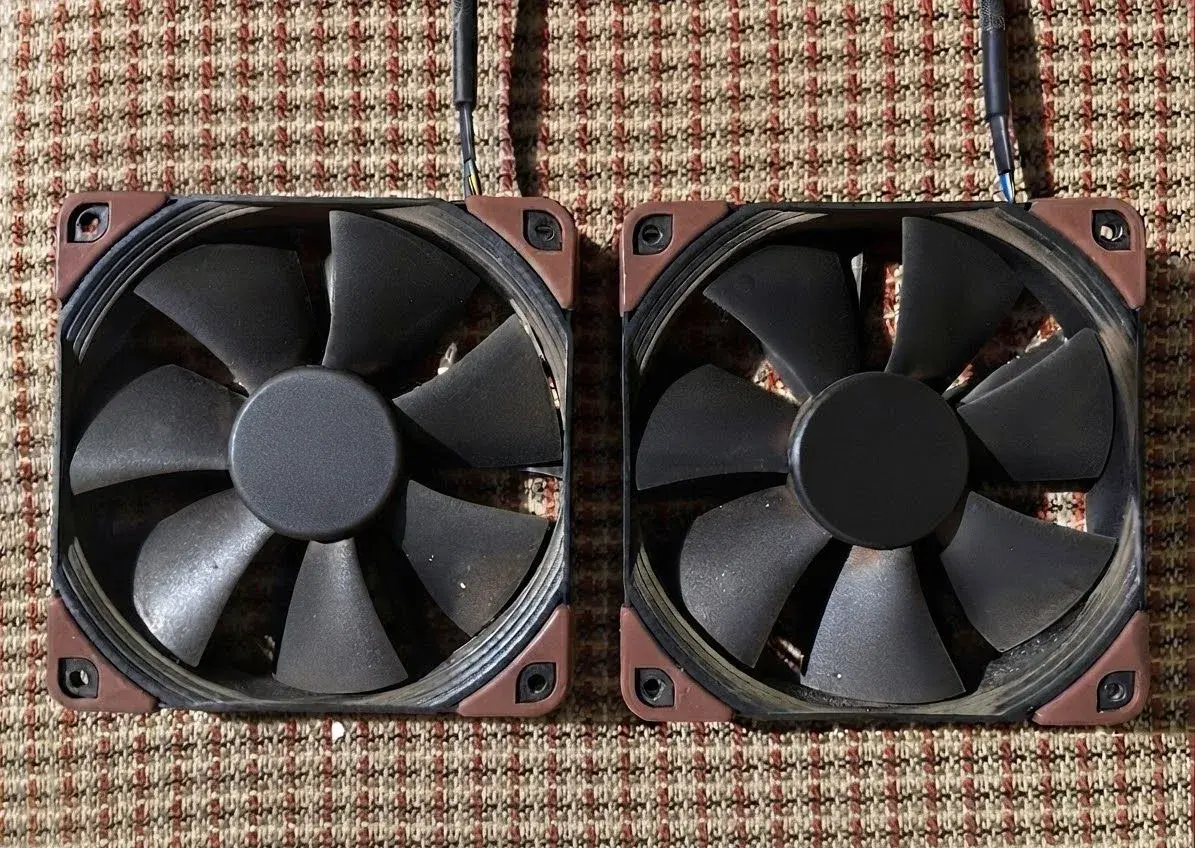 Noctua NF-F12 industrialPPC-3000 PWM