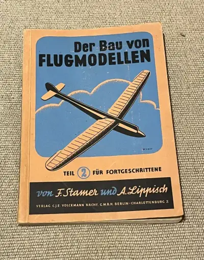Nemecká knižka pre leteckých modelárov