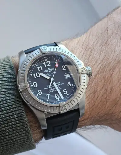 Breitling Avenger Seawolf 44mm 2008 Titan