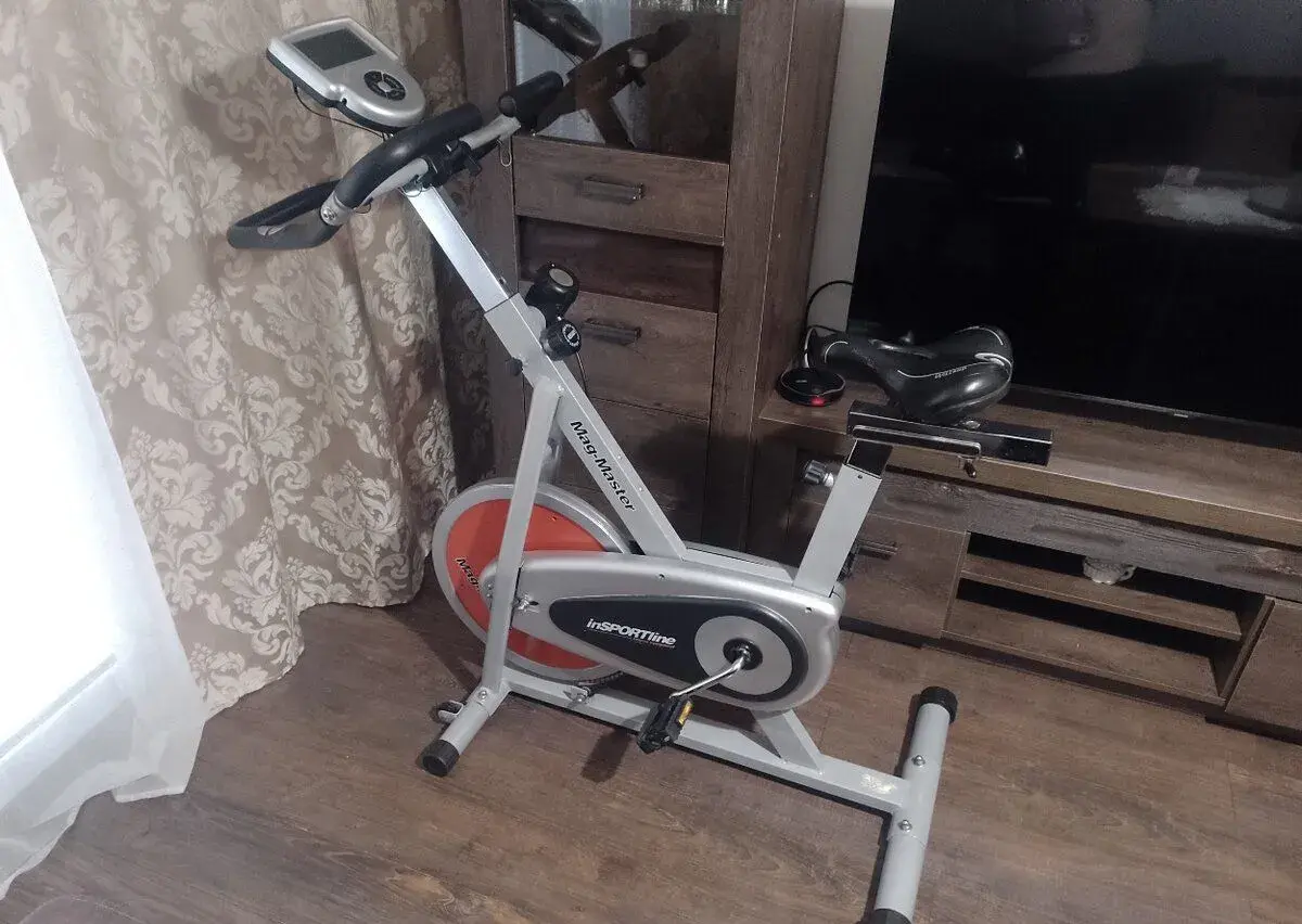 Stacionárny bicykel malo používaný