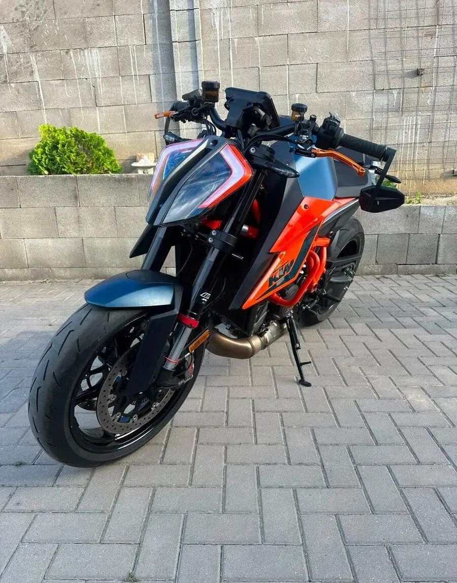 KTM 1290 Super Duke R