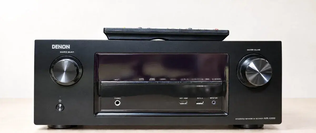 Denon AVR-X2000 / AirPlay ,Spotify , Internet radio ,USB